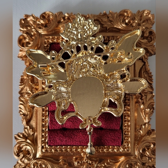 Ornate Gold-tone Face Brooch with Floral Enamel - Picture 2 of 2